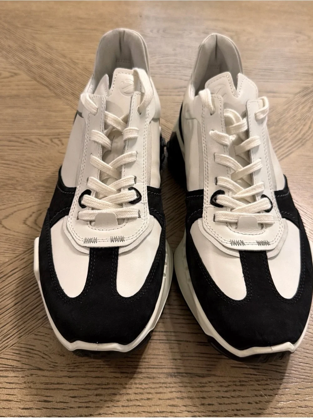 ECCO Men's Retro Sneaker Lace Up Black White 524914 EU 43 Euro Size 9-9.5